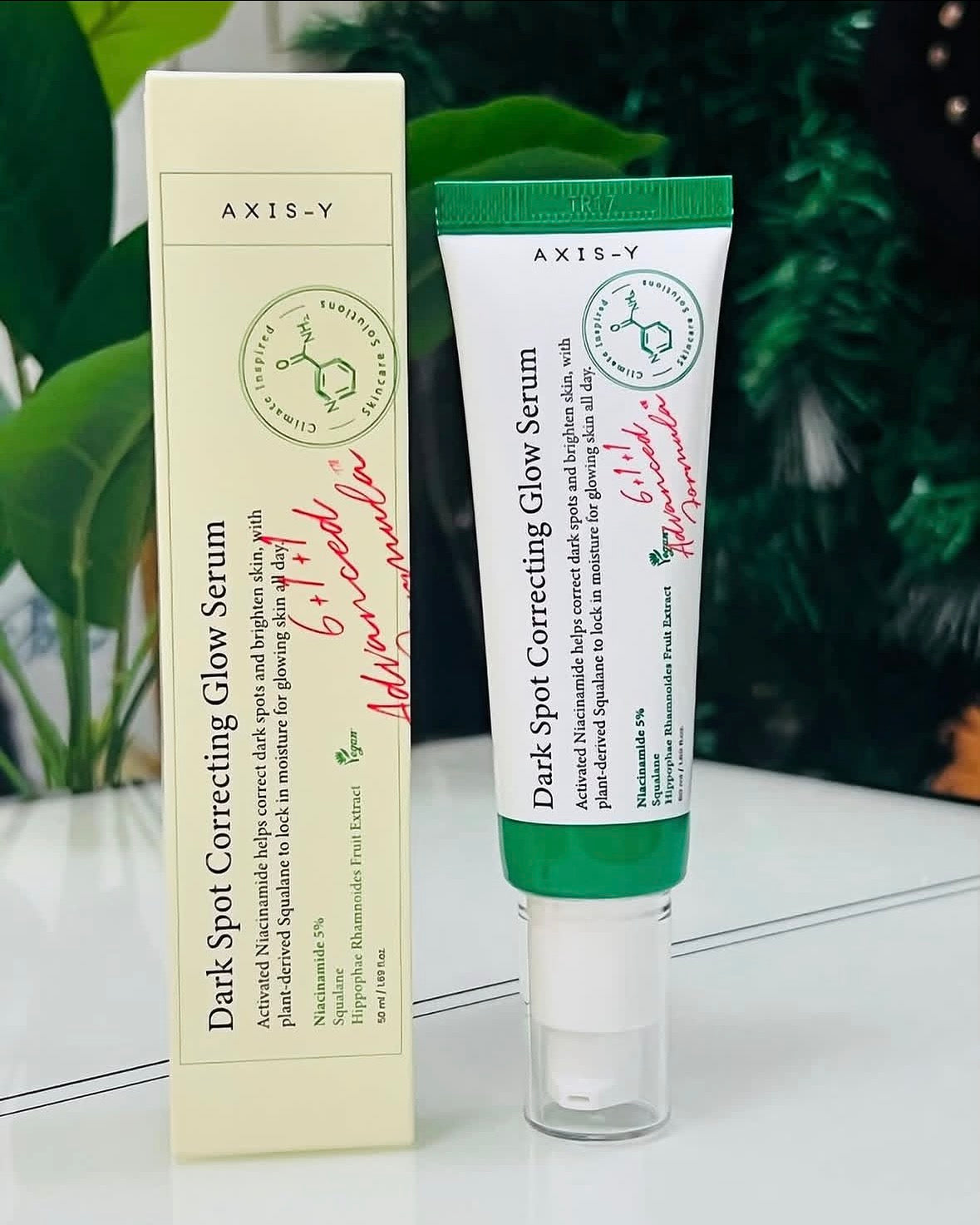 Axis Y dark spot correcting glow serum